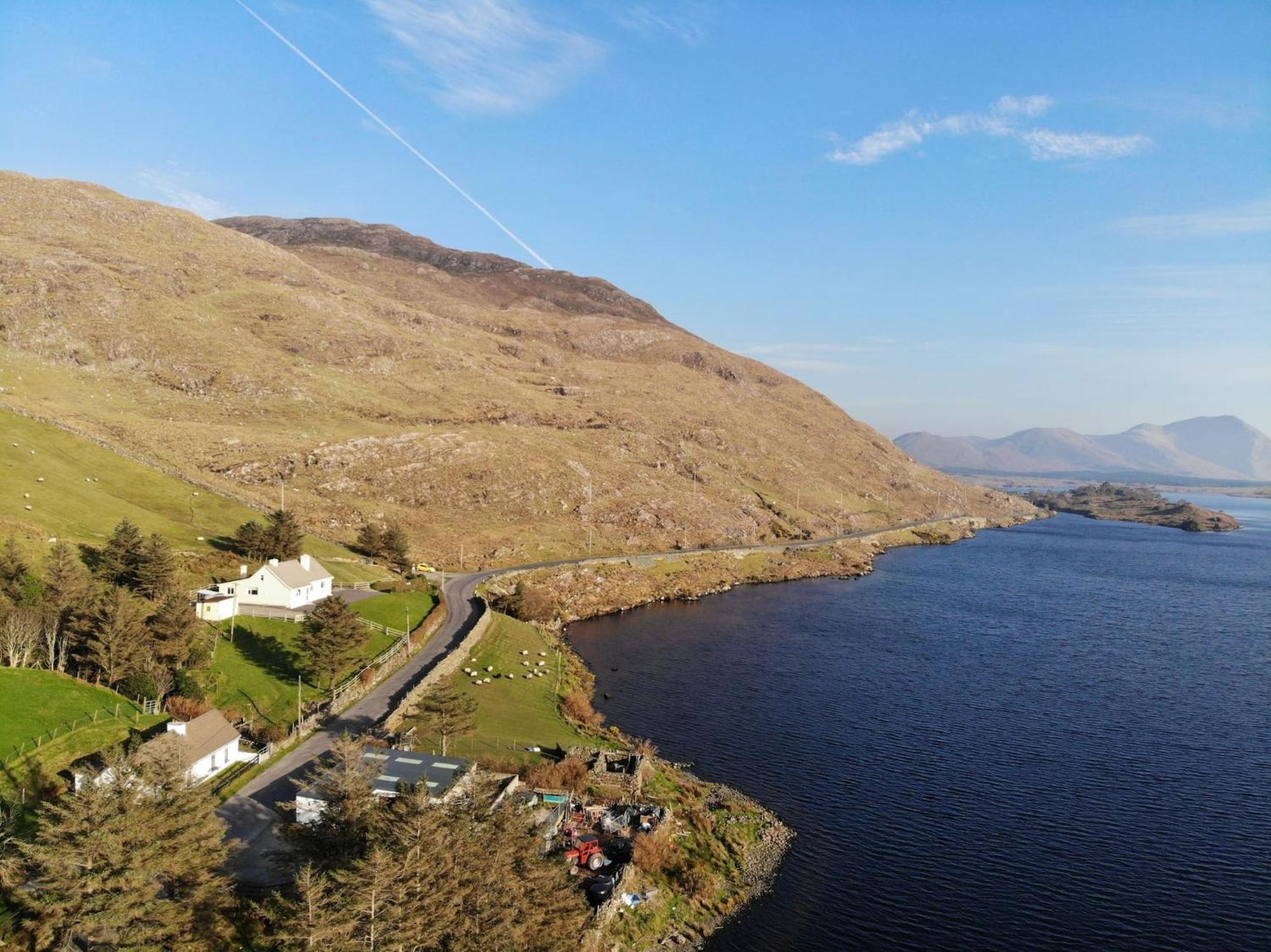 Lough Fee Renvyle别墅 外观 照片